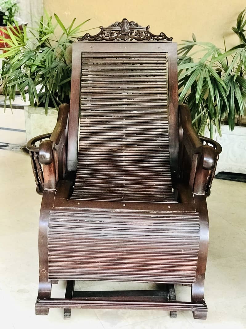 Swinging or moving chair 1