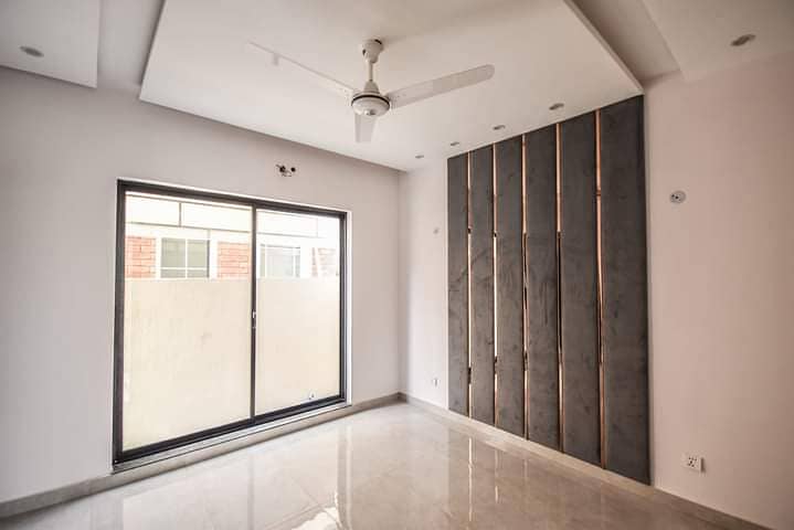 5 Marla Most Bueatifull Luxury Bungalow For Rent At Prime Location In Dha Lahore 10