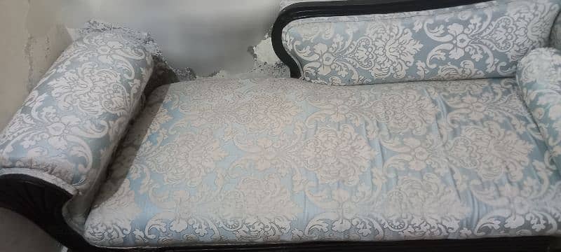 Dewan For Sale 0