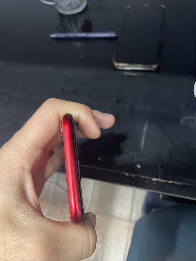 iPhone XR 5