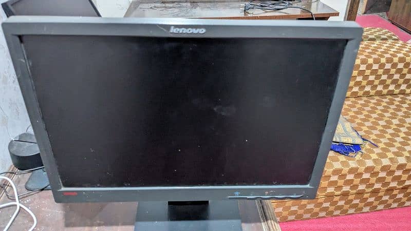 Lenovo LCD 19" 2