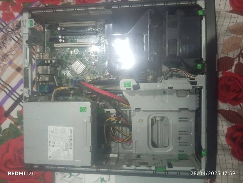 HP core i5 4 gen 4 GB 128 GB SSD 500 GB 3