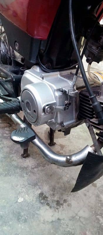 Honda CD 70 2014 4