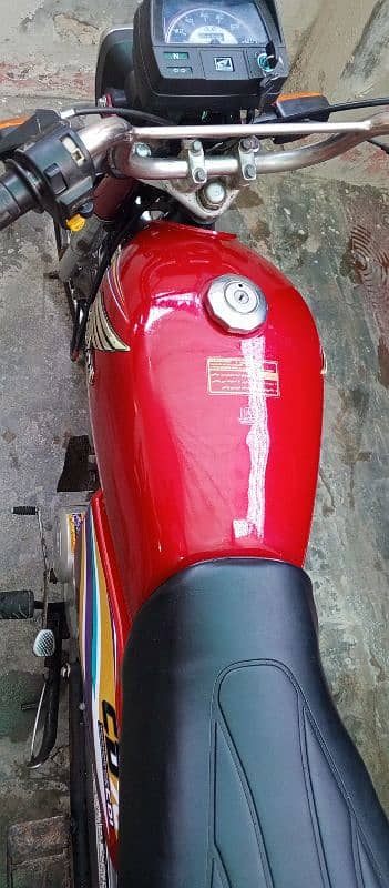 Honda CD 70 2014 8