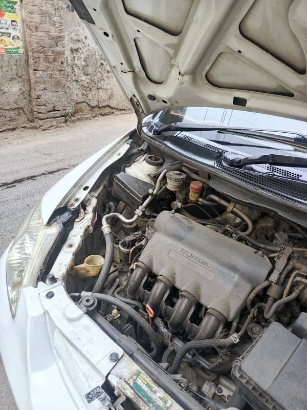 Honda City IDSI 2004 exchange possible 6