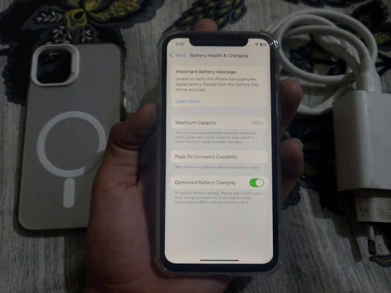 Apple iPhone 11 Pro Gold Factory Unlocked 64 Gb With Charger 7