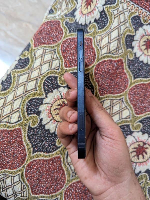 Iphone 12 JV 64GB 9/10 Condition 4