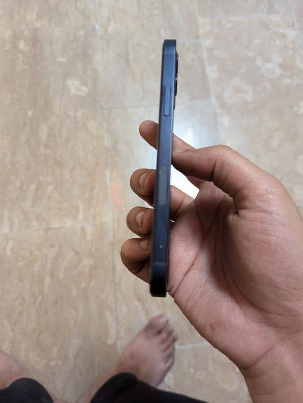 Iphone 12 JV 64GB 9/10 Condition 5