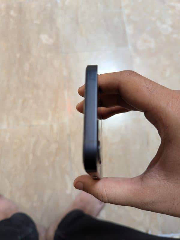 Iphone 12 JV 64GB 9/10 Condition 6