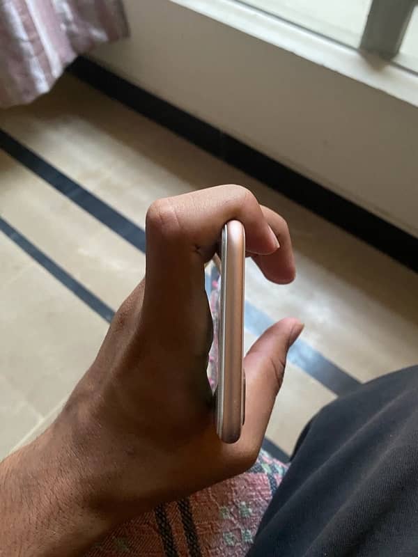 Iphone 8 plus 64 GB jv 03249868725 3