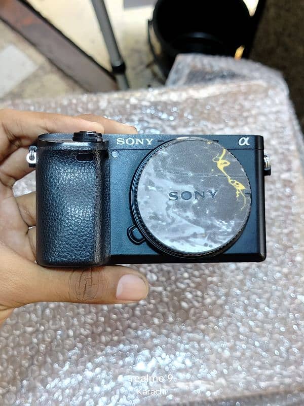 Sony a6300 Mirrorless body | in good condition 0