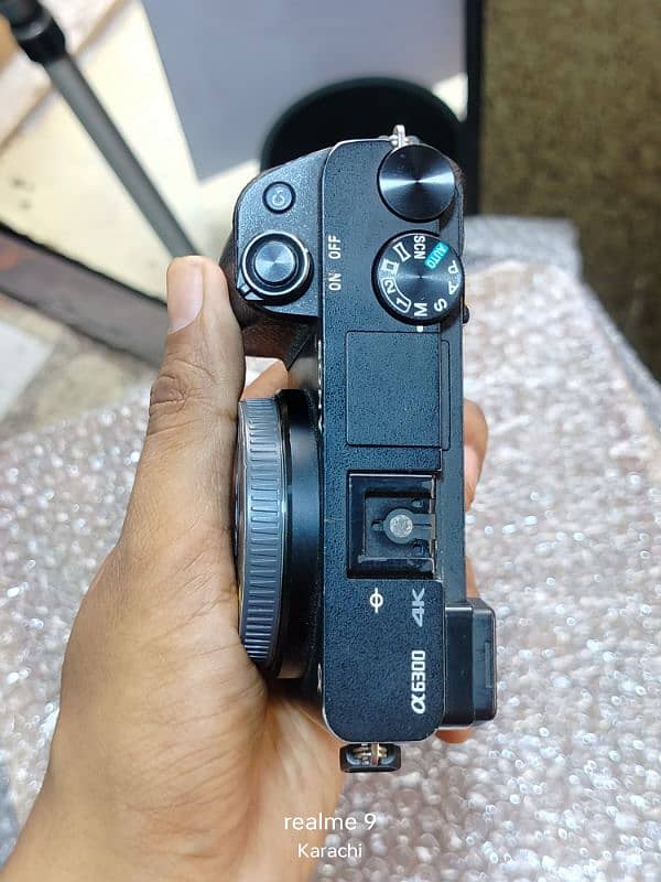 Sony a6300 Mirrorless body | in good condition 1