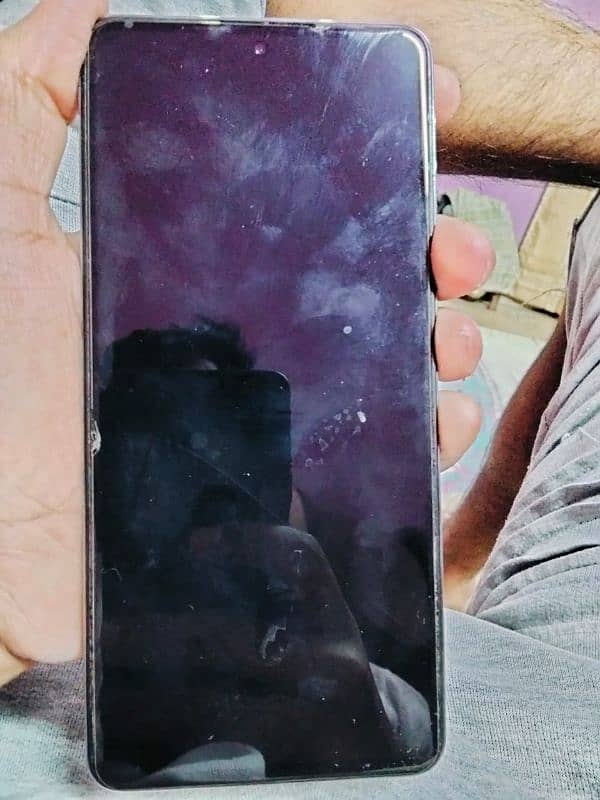 Techno camon 20.8/256 2