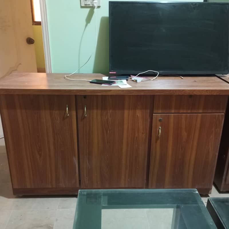 Urgent Sale Glass 12mm Center Tables 0