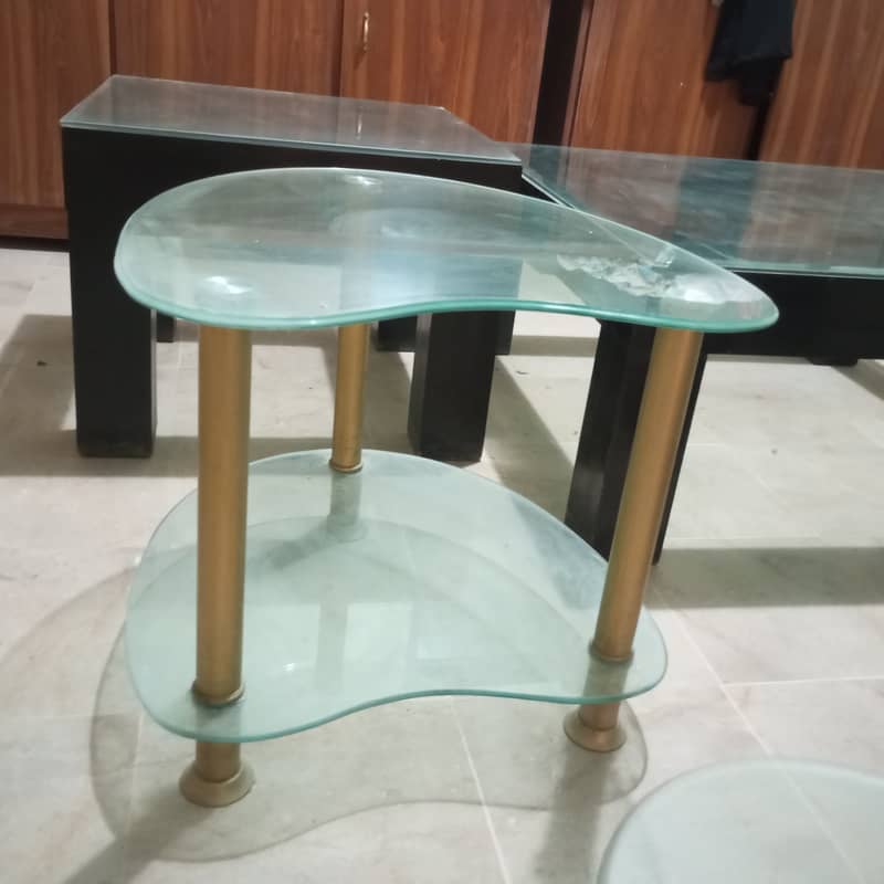 Urgent Sale Glass 12mm Center Tables 1