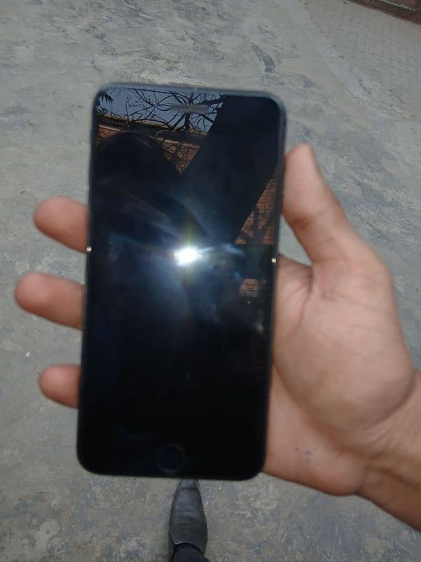 IPhone 8 plus non PTA 3