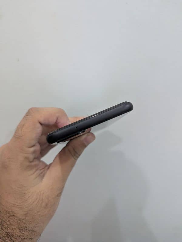 Google Pixel 4 XL Superb Camera | Smooth Performance 5