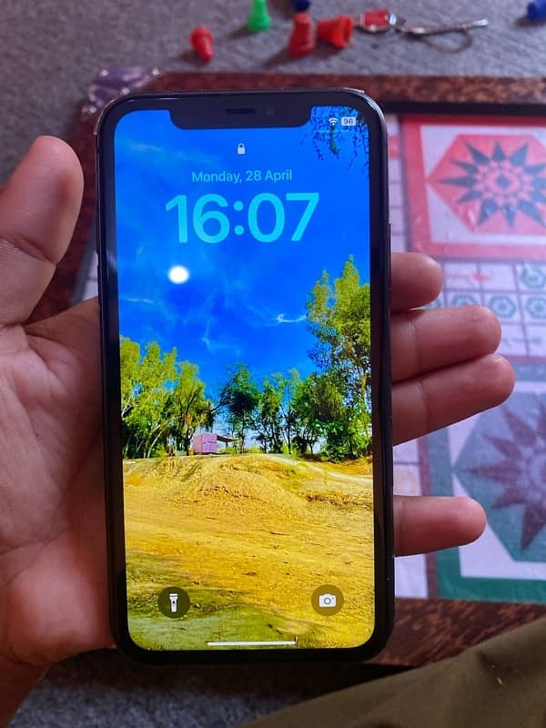 Iphone 11 JV 64 GB  whattsapp number 03166936108 0