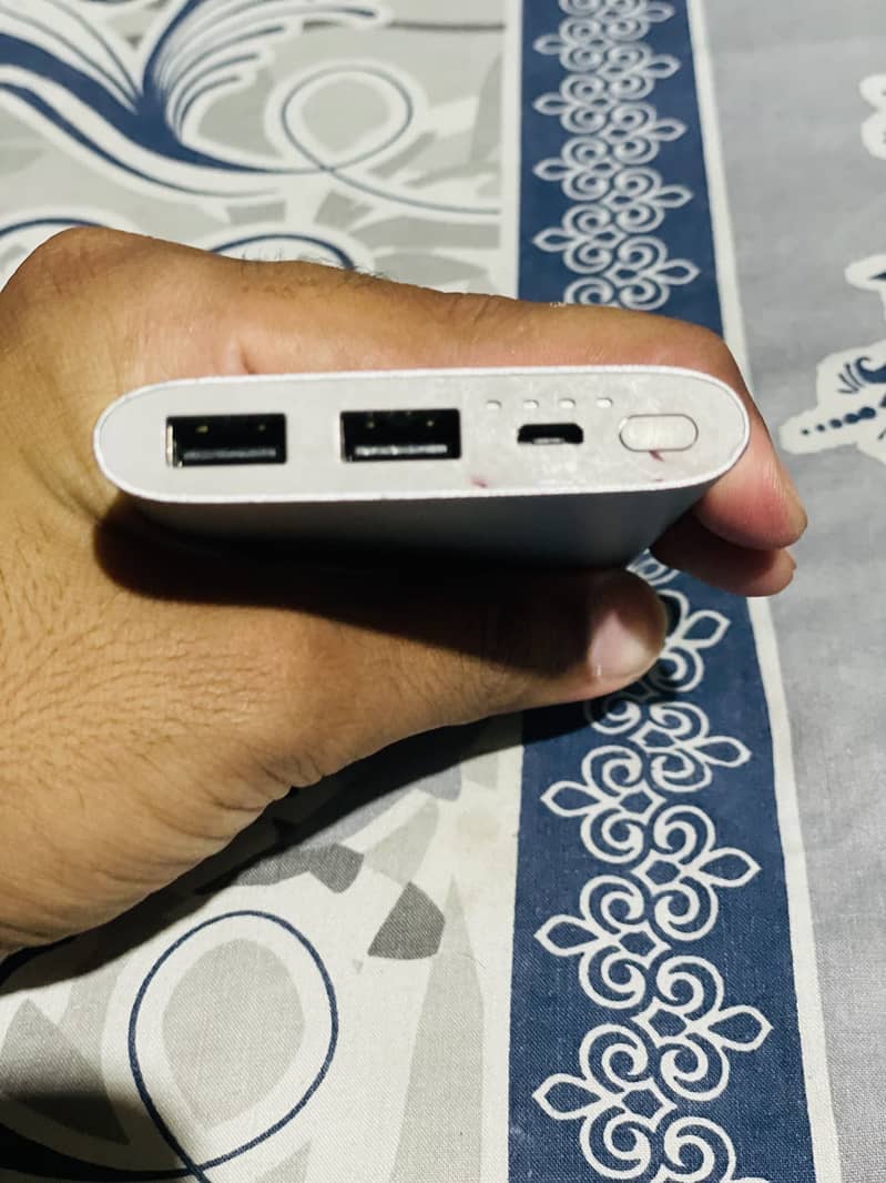 Samsung power Bank original 10000 MAH 1
