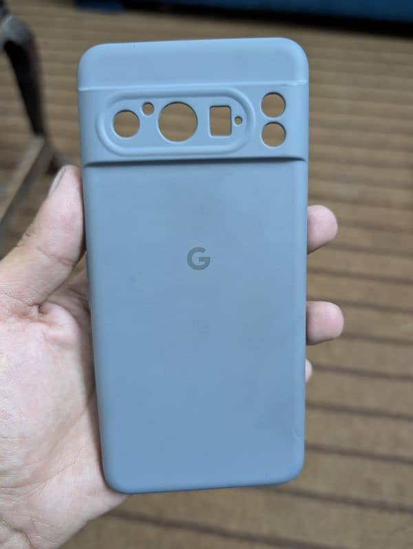 back cover of google pixel 8 pro 0