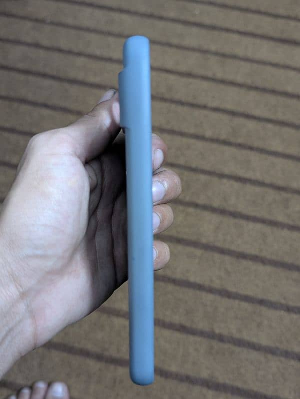 back cover of google pixel 8 pro 2