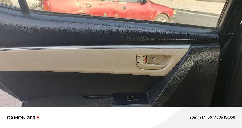 Toyota Corolla Altis 2017 3