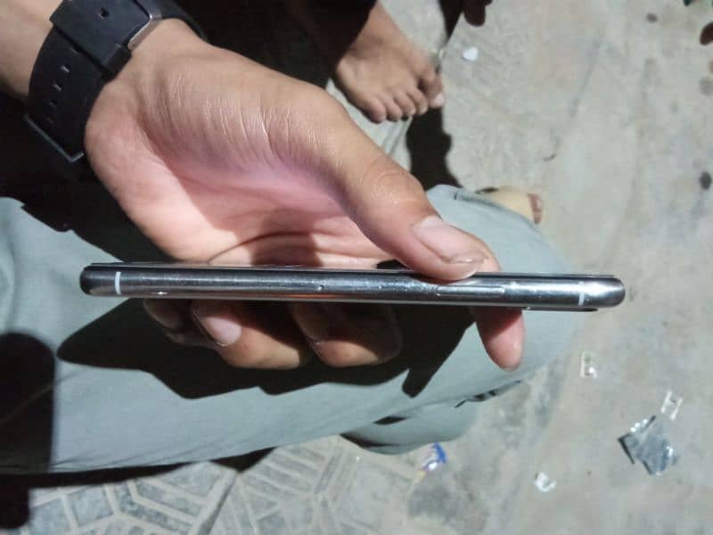 i phone x non pta 10/10 condition 64 gb battery health 100% 6