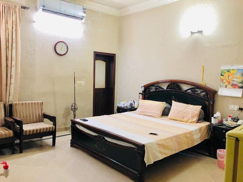 10 Marla House For Sale Facing Park B Block Fasial Town Out Class Condition 4