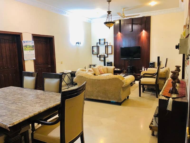 10 Marla House For Sale Facing Park B Block Fasial Town Out Class Condition 10