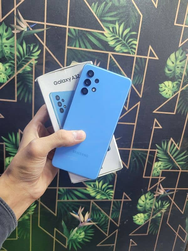Samsung A32 with Box 0