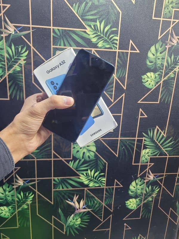 Samsung A32 with Box 1