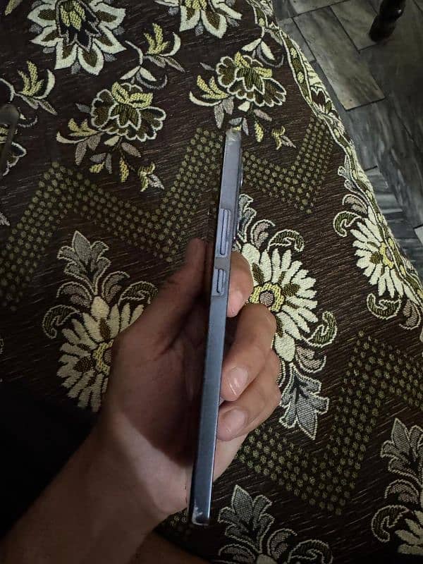 Note 40 3
