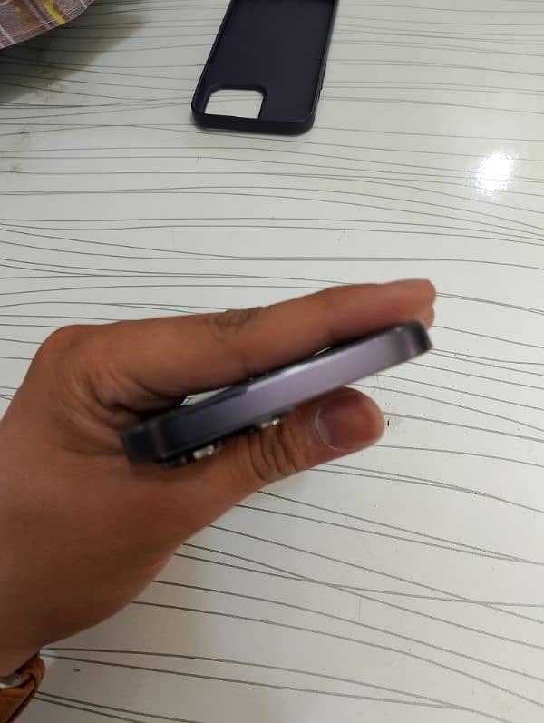 iPhone 14pro max 3