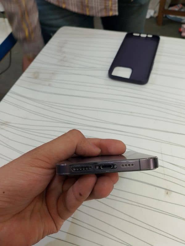 iPhone 14pro max 4
