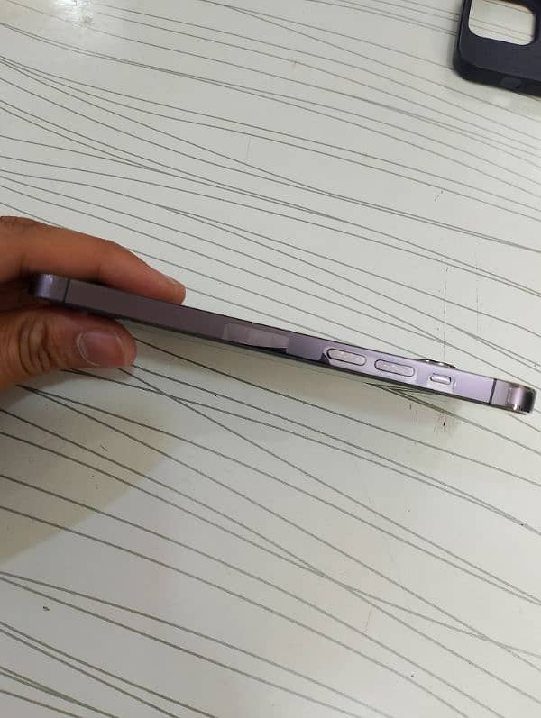 iPhone 14pro max 5