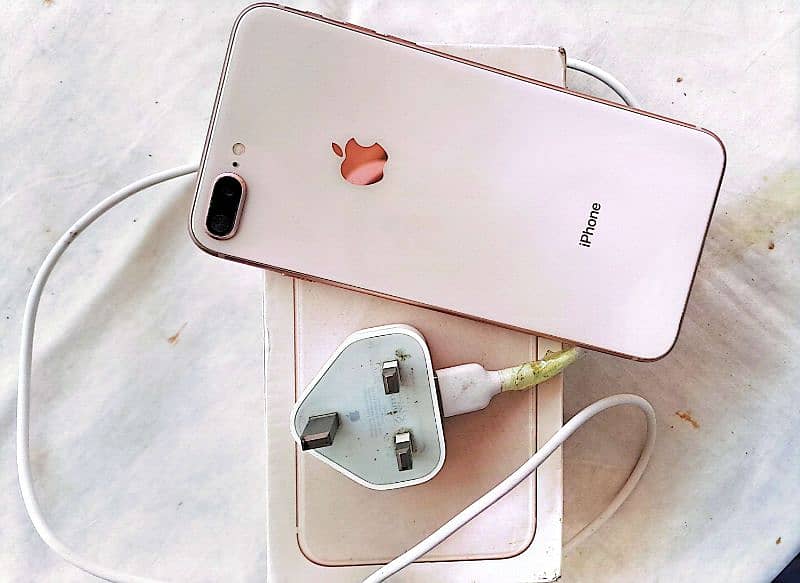 iphone 8plus 256 gb with complete box 6
