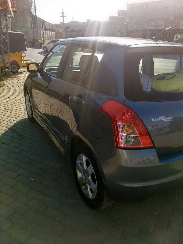 Suzuki Swift 2012 1
