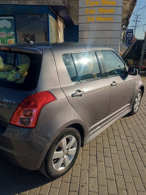 Suzuki Swift 2012 3