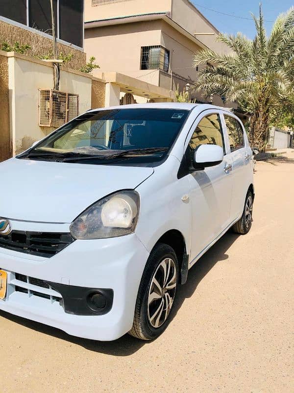 Daihatsu Mira 2015 0