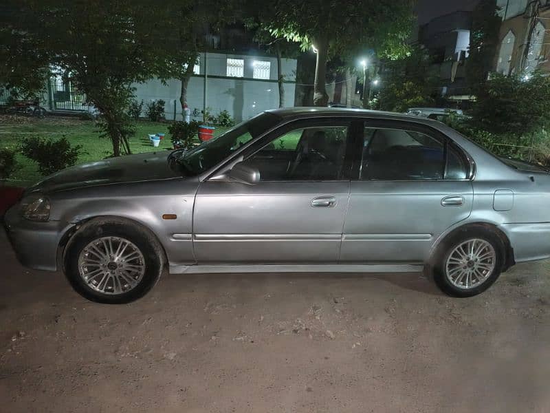 Honda Civic EXi 2000 Well condition 2