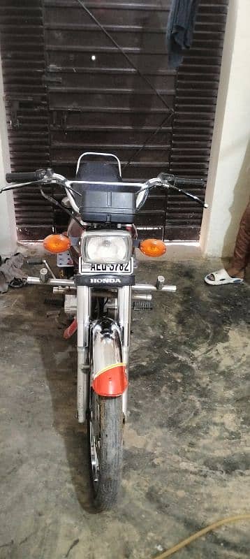 HONDA 125 2021 MODEL LIKE NEW BIKE 5