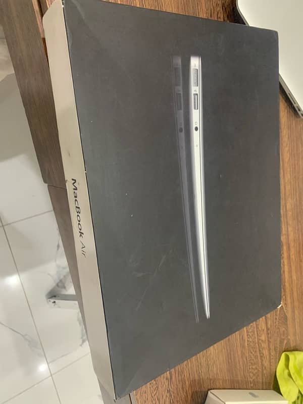 Mac book air 4 gb 128 GB 3