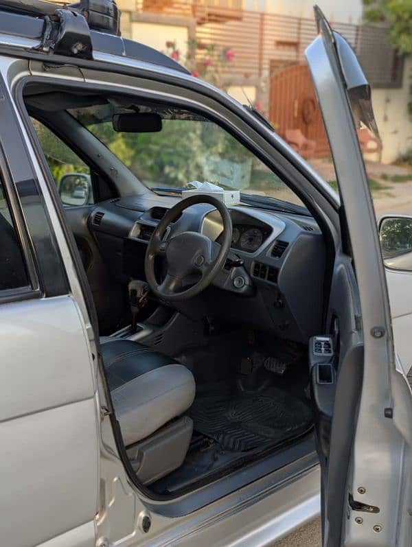 Daihatsu Terios Kid 2000 / REG 2006 7