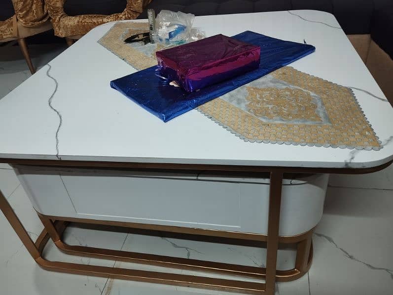 tv lounge table 1