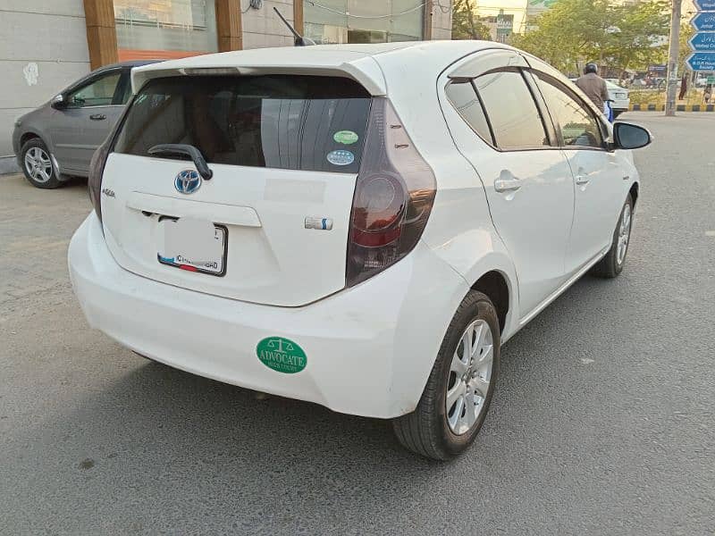 Toyota Aqua S Package 2013/2017 6