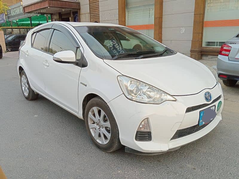 Toyota Aqua S Package 2013/2017 11
