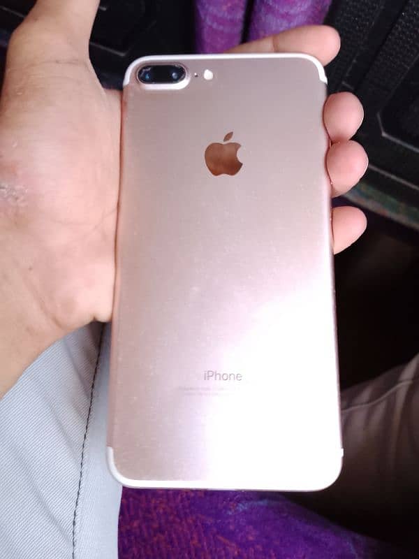 Iphone 7 plus ( urgent sale ) 0