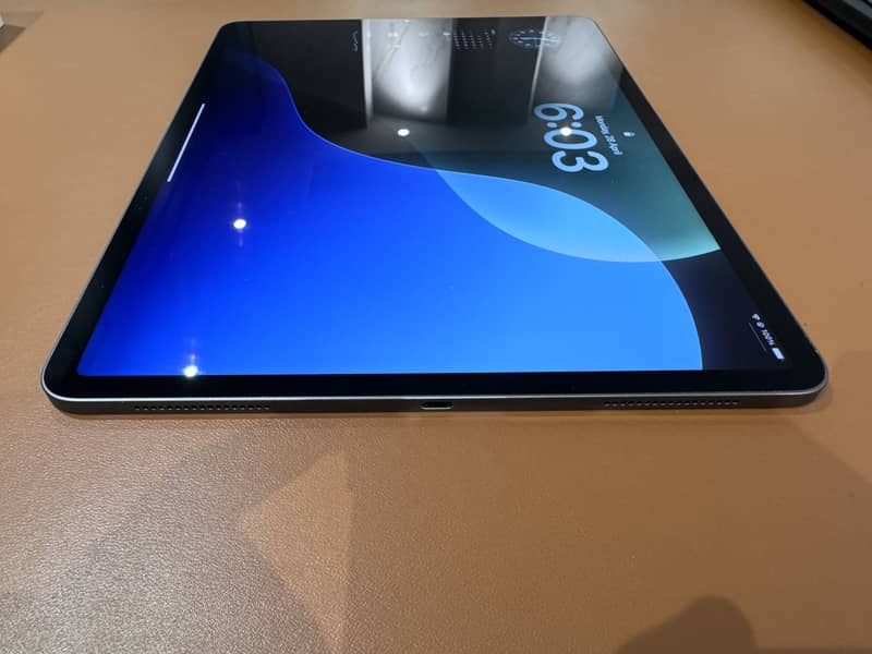 Ipad pro 12.9 256gb 3rd generation 2