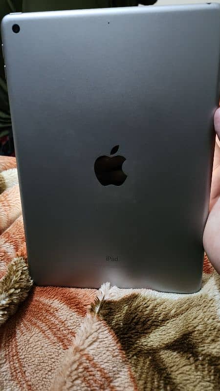 Apple Ipad 5th Gen 10/10Condition 128GB 4