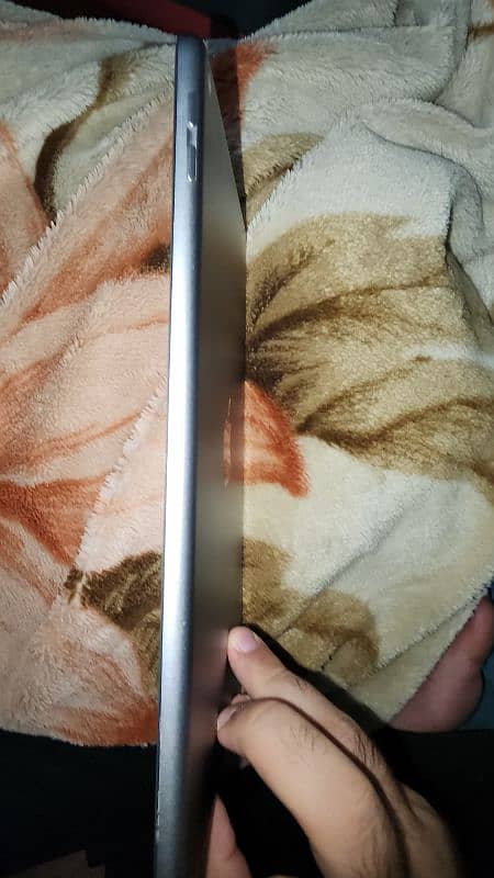 Apple Ipad 5th Gen 10/10Condition 128GB 5